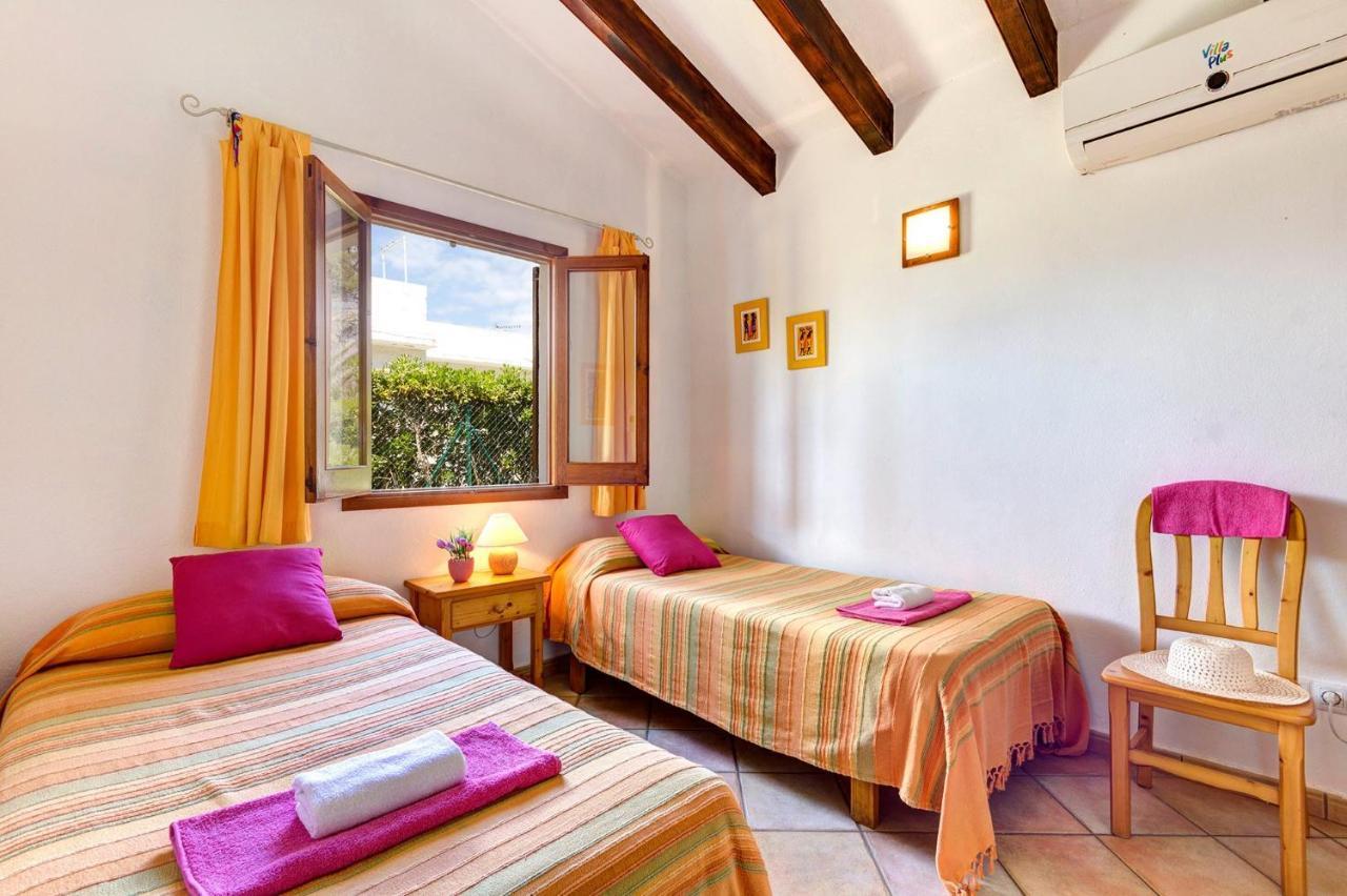 Gerard Villa, Cala Blanca Cala Santandria  Buitenkant foto